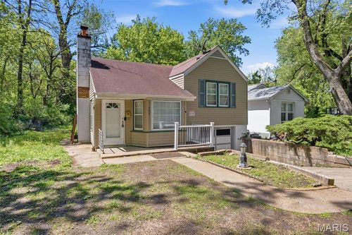 703 Cunniff Pl, Saint Louis, MO, 63135-2908 | Card Image