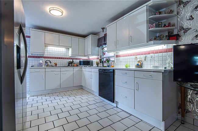 6 Hilton Ave, House other with 2 bedrooms, 2 bathrooms and 4 parking in Riverside RI | Image 19