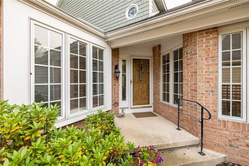 24 Landing View Ln, Fairport, NY, 14450-1348 | Card Image