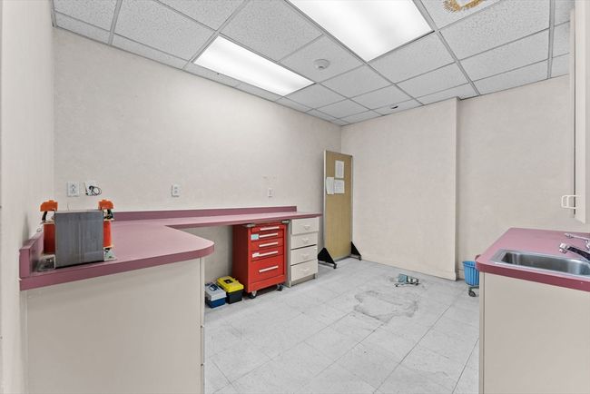 NR1 - 77 Pond Ave, Home with 0 bedrooms, 0 bathrooms and null parking in Brookline MA | Image 21