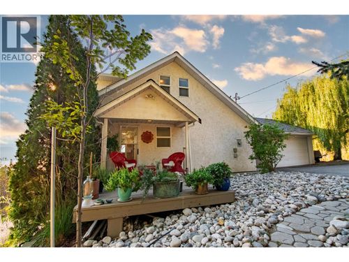 4295 N Naramata Rd, Naramata, BC, V0H1N1 | Card Image