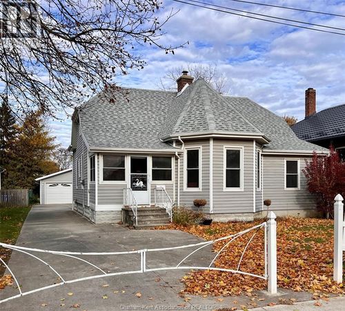 101 Harvey St, Chatham, ON, N7M1M4 | Card Image