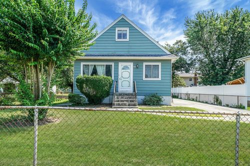 60 Ticino Pl, Copiague, NY, 11726-2327 | Card Image