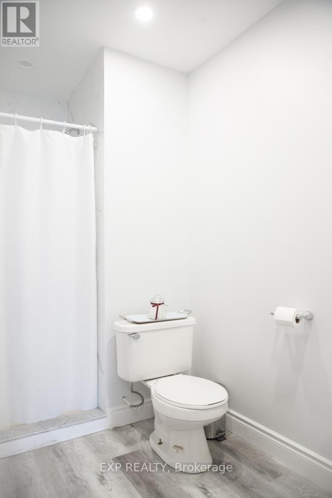 Residential Lease in Mississauga (Port Credit) 4
