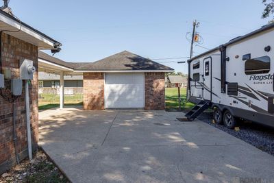 41076 Courtney Rd, House other with 3 bedrooms, 2 bathrooms and null parking in Gonzales LA | Image 2