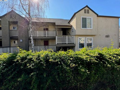 apt-331-681 Royston Ln, Hayward, CA, 94544-6760 | Card Image