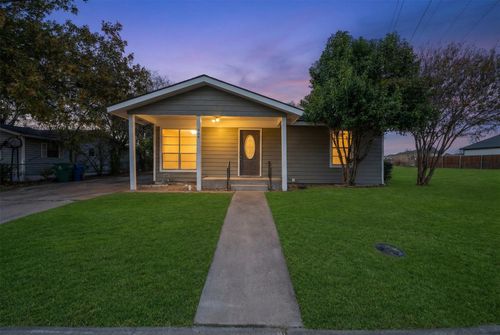 505 Perry Ave, Waxahachie, TX, 75165-3938 | Card Image