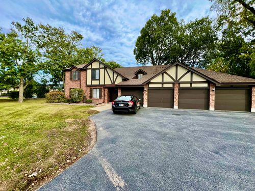 unit-d-8246 Holly Ct, Palos Hills, IL, 60465-2544 | Card Image
