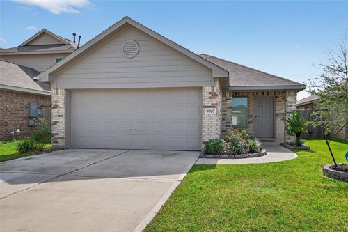 9007 Estes Lakes Dr, Baytown, TX, 77521-3591 | Card Image