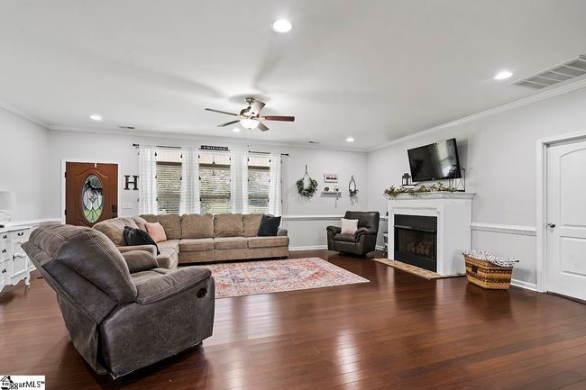 408 Miller Rd, House other with 5 bedrooms, 3 bathrooms and 2 parking in Hodges SC | Image 4
