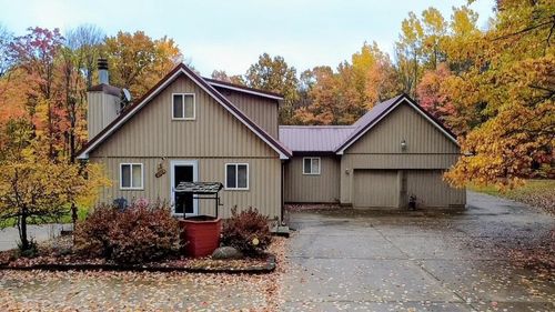 108 Deerwood Ct, Roscommon, MI, 48653-9665 | Card Image