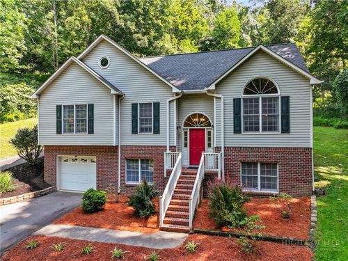 654 Cool Woods Dr, Boone, NC, 28607-7930 | Card Image