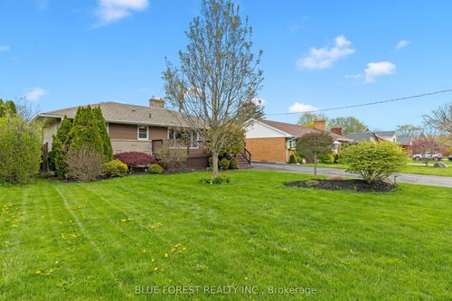 436 Base Line Rd E, London, ON, N6C2P6 | Card Image