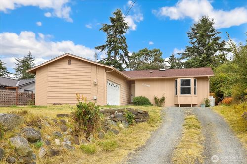 2550 San Juan St, Coupeville, WA, 98239-9765 | Card Image