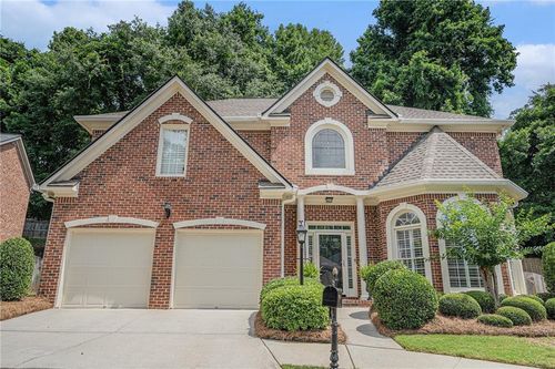 5003 Village Terrace Dr, Dunwoody, GA, 30338-2315 | Card Image
