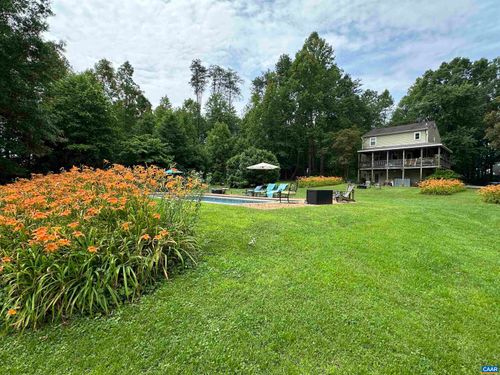 604 Coles Rolling Rd, Scottsville, VA, 24590-3920 | Card Image