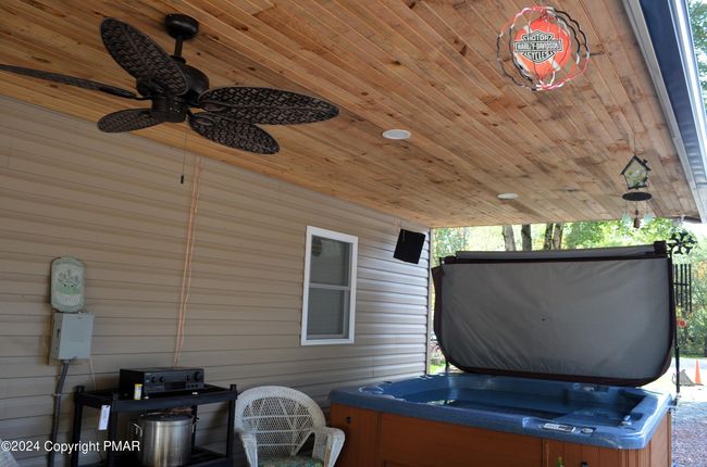 Hot Tub | Image 26