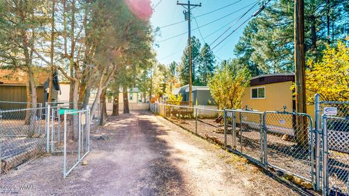 4231 W Willis, Show Low, AZ, 85901-3225 | Card Image