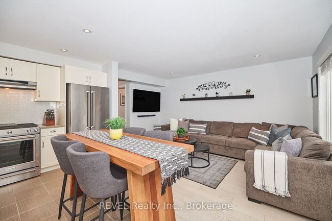 91 Roselawn Cres, House attached with 2 bedrooms, 4 bathrooms and 1 parking in Welland ON | Image 10