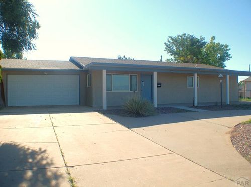 1650 N La Crosse Ave, Pueblo, CO, 81001-2504 | Card Image