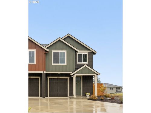16151 Serres Farms Way, Oregon City, OR, 97045-8337 | Card Image