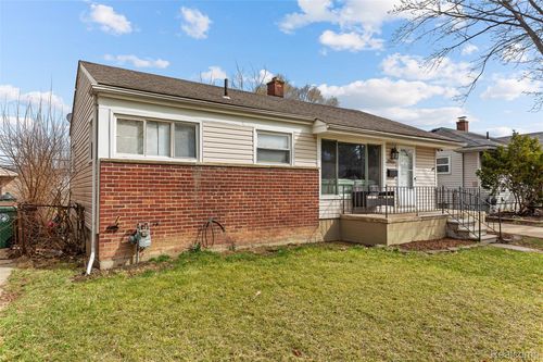 28466 Balmoral St, Garden City, MI, 48135-2158 | Card Image