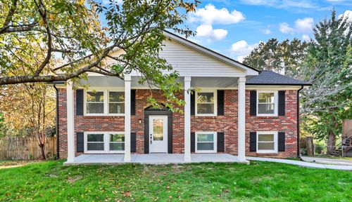 206 Kings Deer Dr, Clarksville, TN, 37042-3127 | Card Image