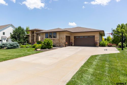 23617 Hampton Rd, Elkhorn, NE, 68022-3033 | Card Image