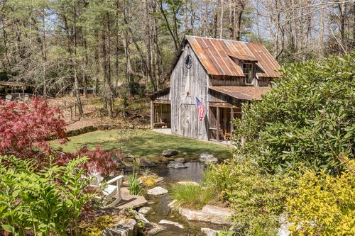 1411 Flat Mountain Rd, Highlands, NC, 28741-8767 | Card Image