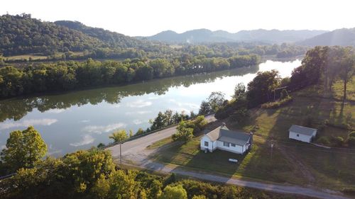 2740 Gladdice Hwy, Whitleyville, TN, 38588-7118 | Card Image