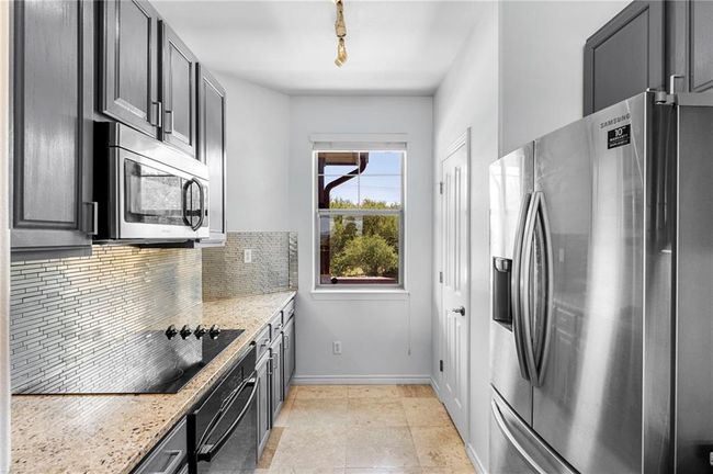 APT-201 - 4307 Eck Ln, Condo with 3 bedrooms, 2 bathrooms and 2 parking in Austin TX | Image 9