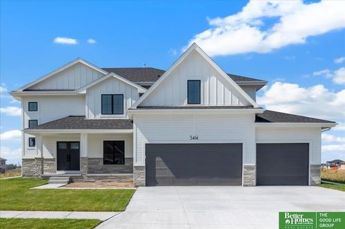 21343 Laurel Cir, Elkhorn, NE, 68022-1304 | Card Image