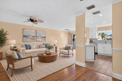 2047 Discovery Cir E, Deerfield Beach, FL, 33442-1045 | Card Image