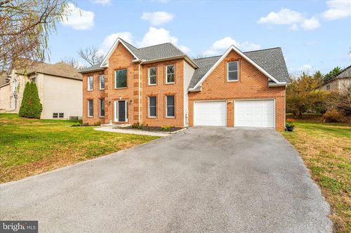 11411 Woodview Dr, HAGERSTOWN, MD, 21742-3183 | Card Image