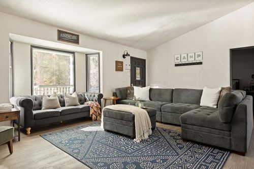 41750 Tanager Dr, Big Bear Lake, CA, 92315-2317 | Card Image