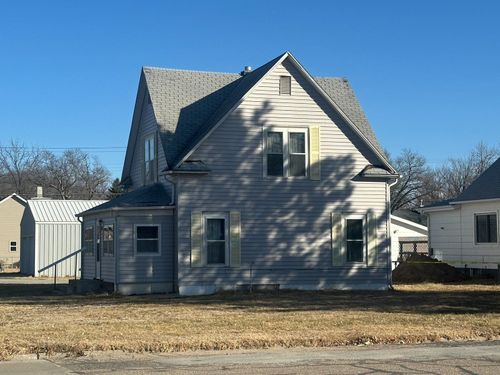 953 K St, Loup City, NE, 68853-8033 | Card Image
