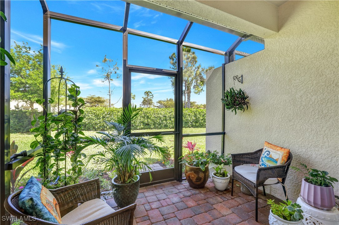 Wellington St, Naples, FL 34120