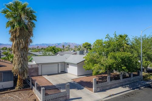 4481 Ridgeville St, Las Vegas, NV, 89103-3246 | Card Image