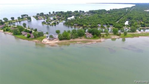 9899 Sunset Blvd, Pigeon, MI, 48755-9688 | Card Image