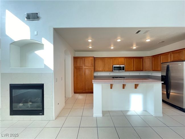 1581 Boundary Peak Way, House other with 5 bedrooms, 3 bathrooms and null parking in Las Vegas NV | Image 16