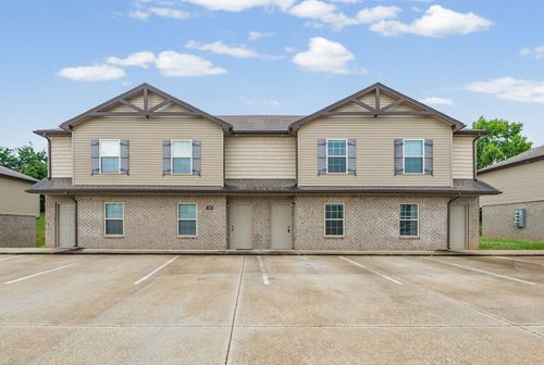 b-148 Center Pointe Dr, Clarksville, TN, 37040-2016 | Card Image