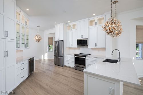 101-815 Bentwater Cir, NAPLES, FL, 34108-0739 | Card Image