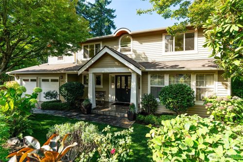 4305 105th Ave Ne, Kirkland, WA, 98033-7913 | Card Image