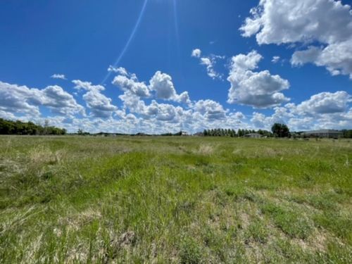 8 Silver Willow Estate, Rural Wainwright No. 61, M.d. Of, AB, T9W1T1 | Card Image