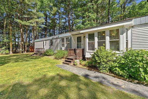 28 Leisure Way, Coventry, RI, 02816-6725 | Card Image