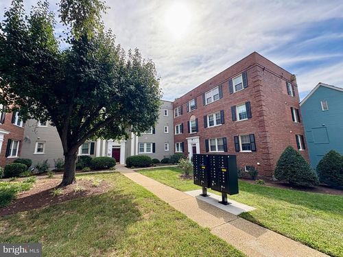 apt-302-2008 38th St Se, WASHINGTON, DC, 20020-2438 | Card Image