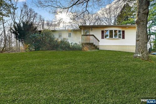 21 Ulster St, West Milford, NJ, 07480-4144 | Card Image