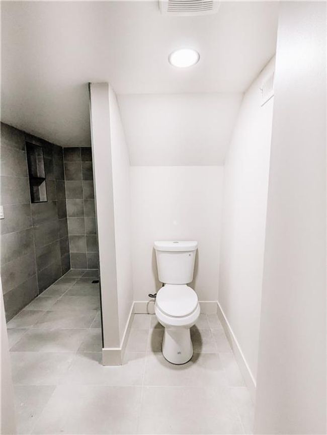 Basement Bathroom | Image 33