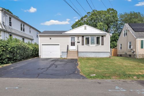 474 Franklin Ave, Stratford, CT, 06614-4640 | Card Image