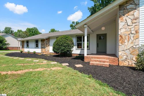 3420 E Croft Cir, Spartanburg, SC, 29302-3116 | Card Image